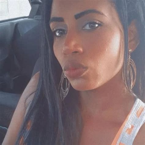 S. Estrefania Juju Oficial ️‍ (@jujufuuracao) .